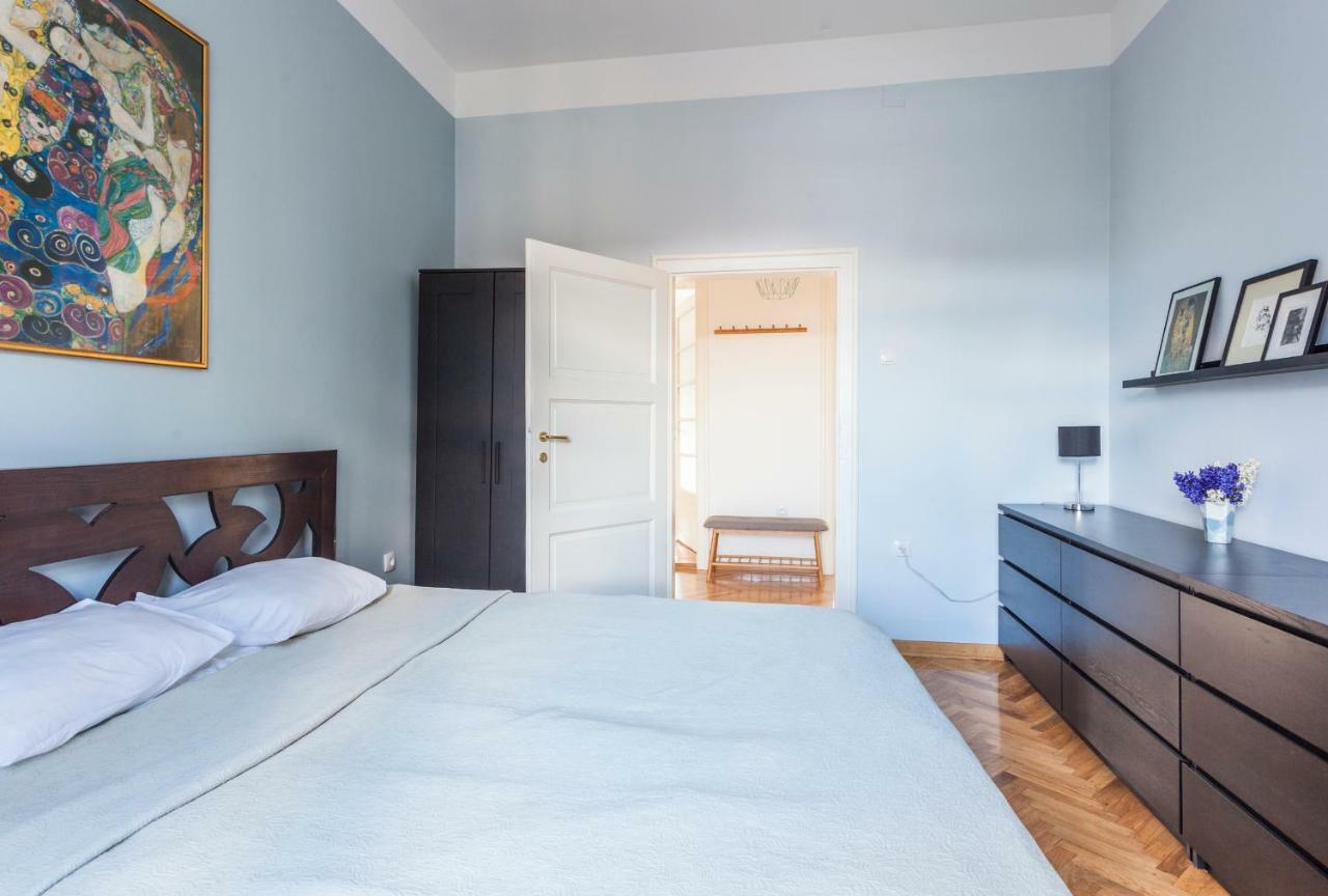 99 Muses Apartments Dordegol Zewnętrze zdjęcie